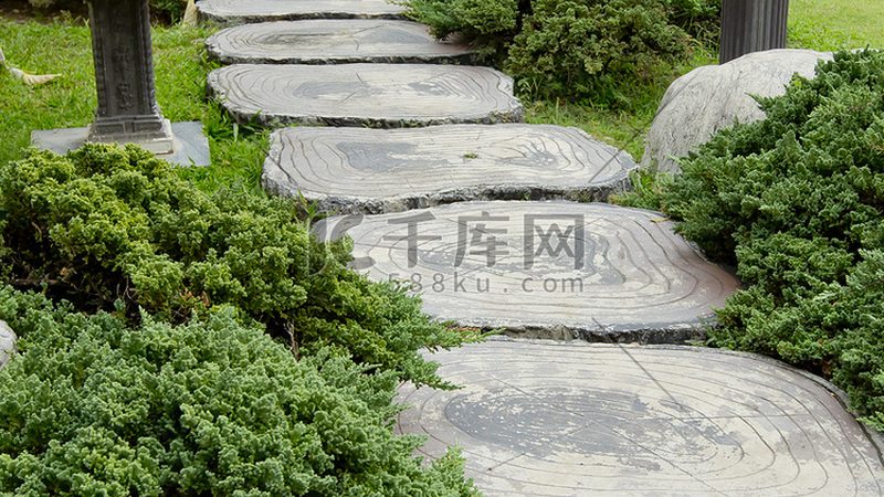 小区立体绿化，如何打造生态宜居空间？**